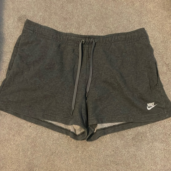 Gray Nike sweatshorts - Picture 1 of 5